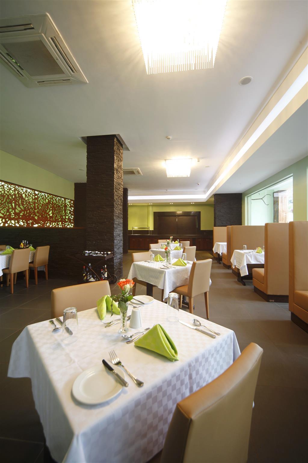Best Western Premier Garden Hotel Entebbe Luaran gambar